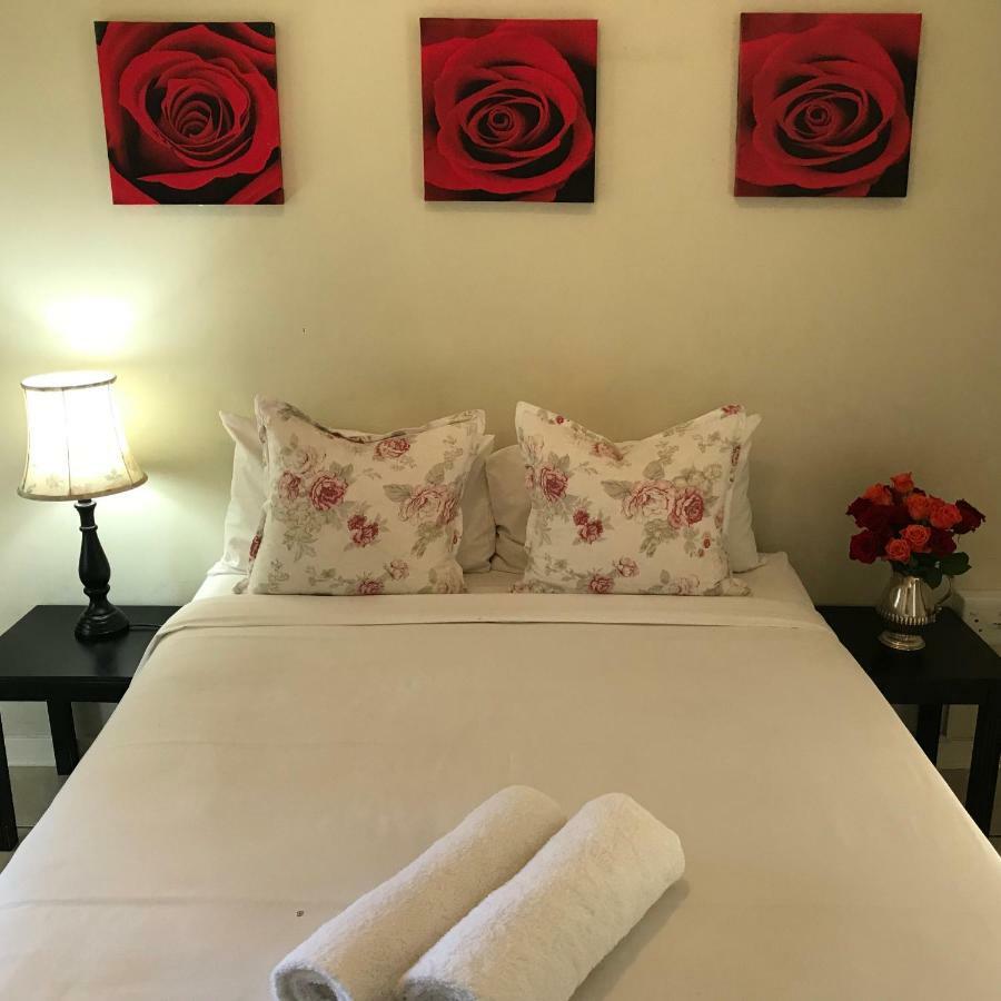 Bishops Guesthouse Eshowe エクステリア 写真
