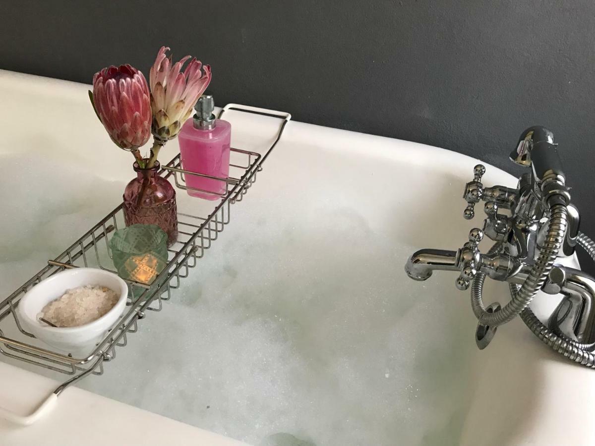 Bishops Guesthouse Eshowe エクステリア 写真