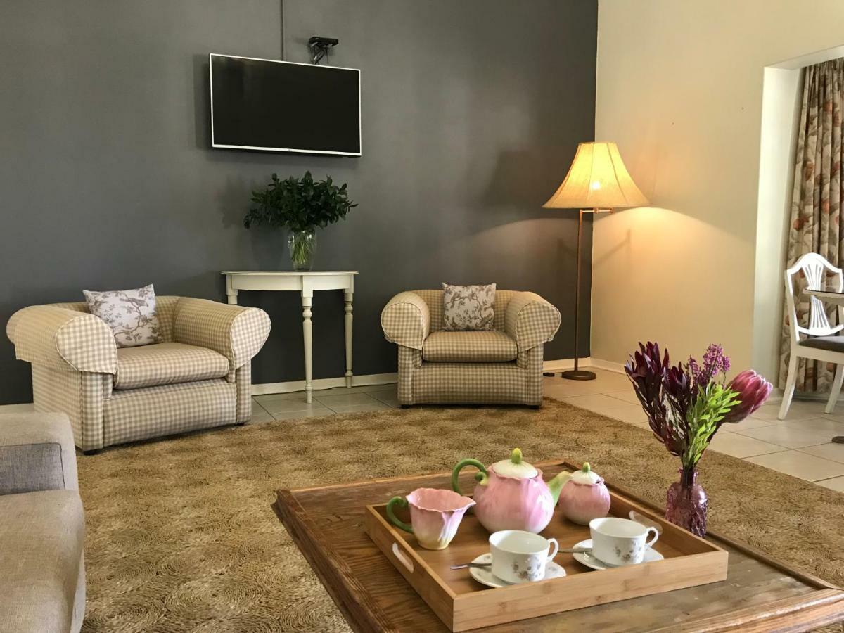 Bishops Guesthouse Eshowe エクステリア 写真